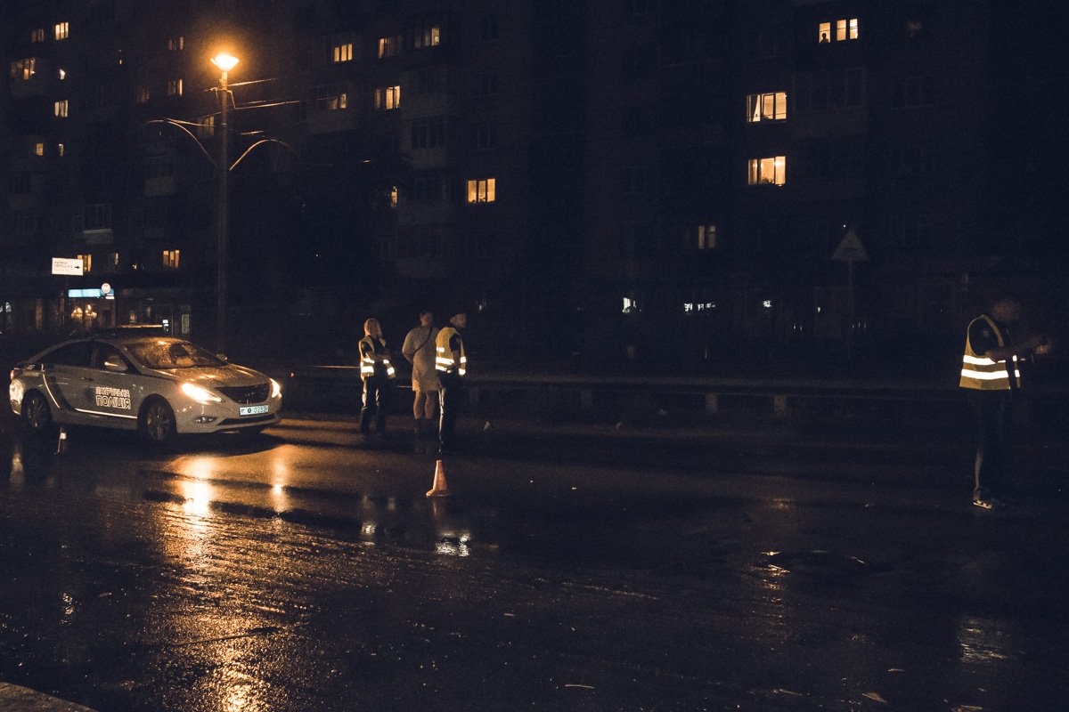 Мужчина перебегал дорогу в неположенном месте