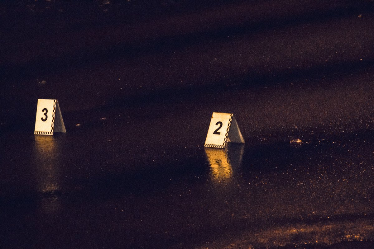 Пешехода госпитализировали с травмами головы и ноги 