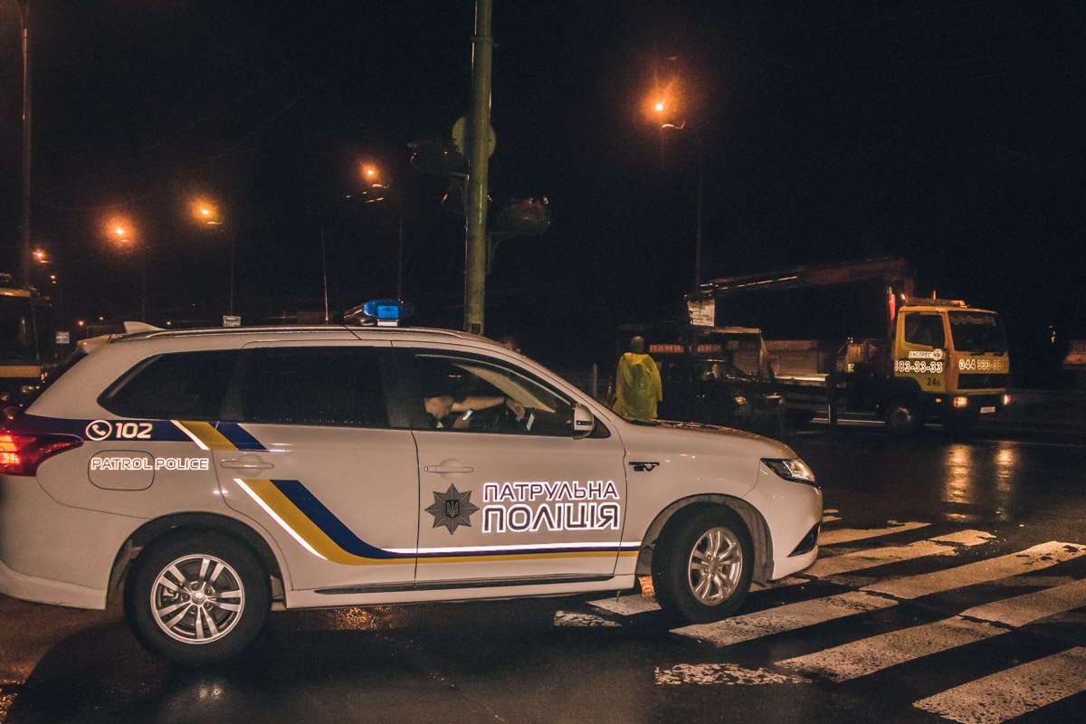 Результаты теста на присутствие в крови алкоголя у водителя Peugeot показали 2,16 промилле