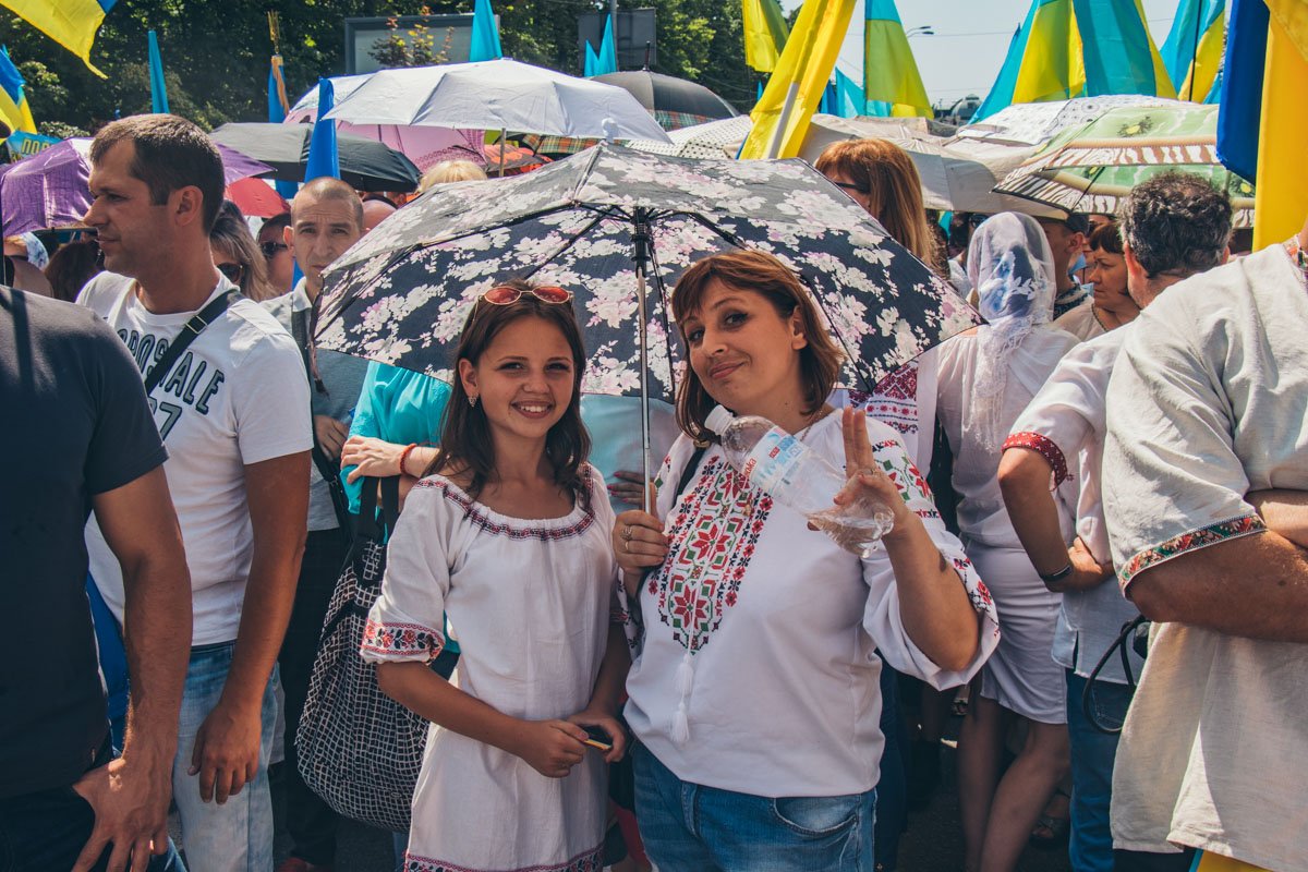 В жару без зонта - никуда В жару без зонта - никуда