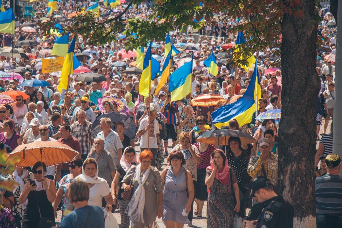 В пути на Владимирскую горку В пути на Владимирскую горку