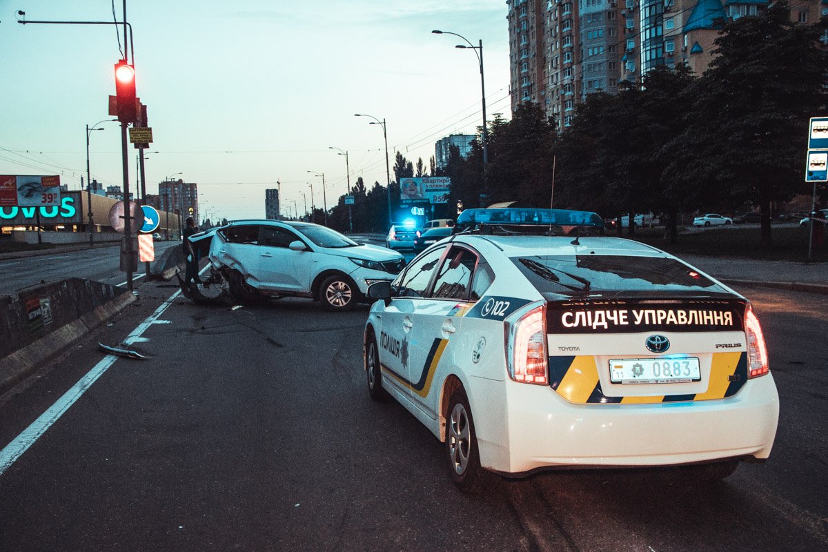 На месте работала следственно-оперативная группа, медики и спасатели