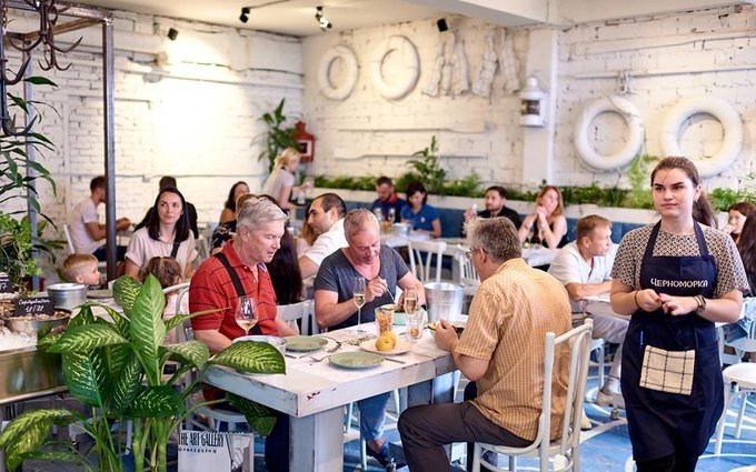 ТОП новых заведений Киева: где объесться авокадо и выпить за 19 гривен 1