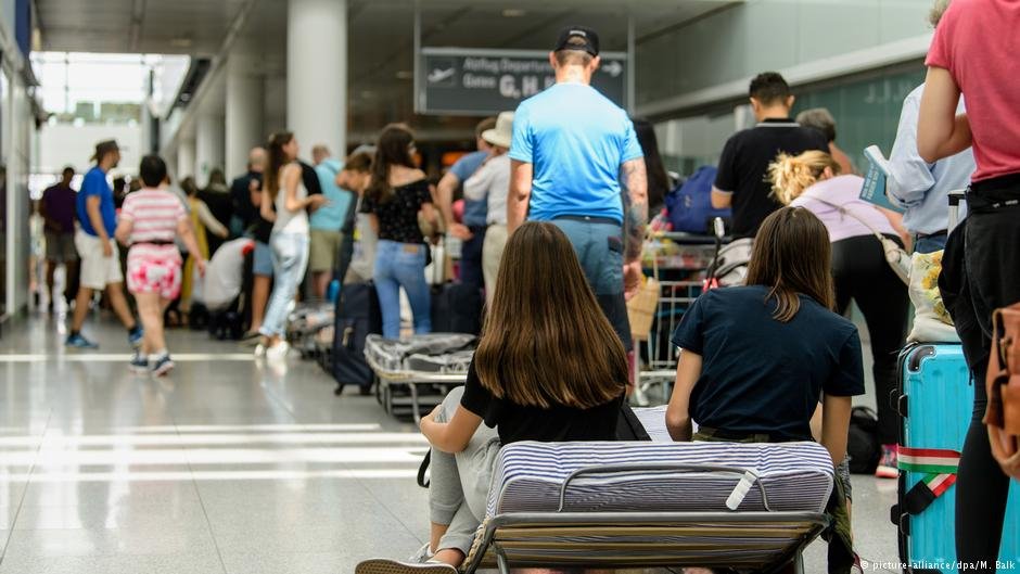 В аэропорту Мюнхена отменили 330 рейсов из-за одного пассажира В аэропорту Мюнхена отменили 330 рейсов из-за одного пассажира