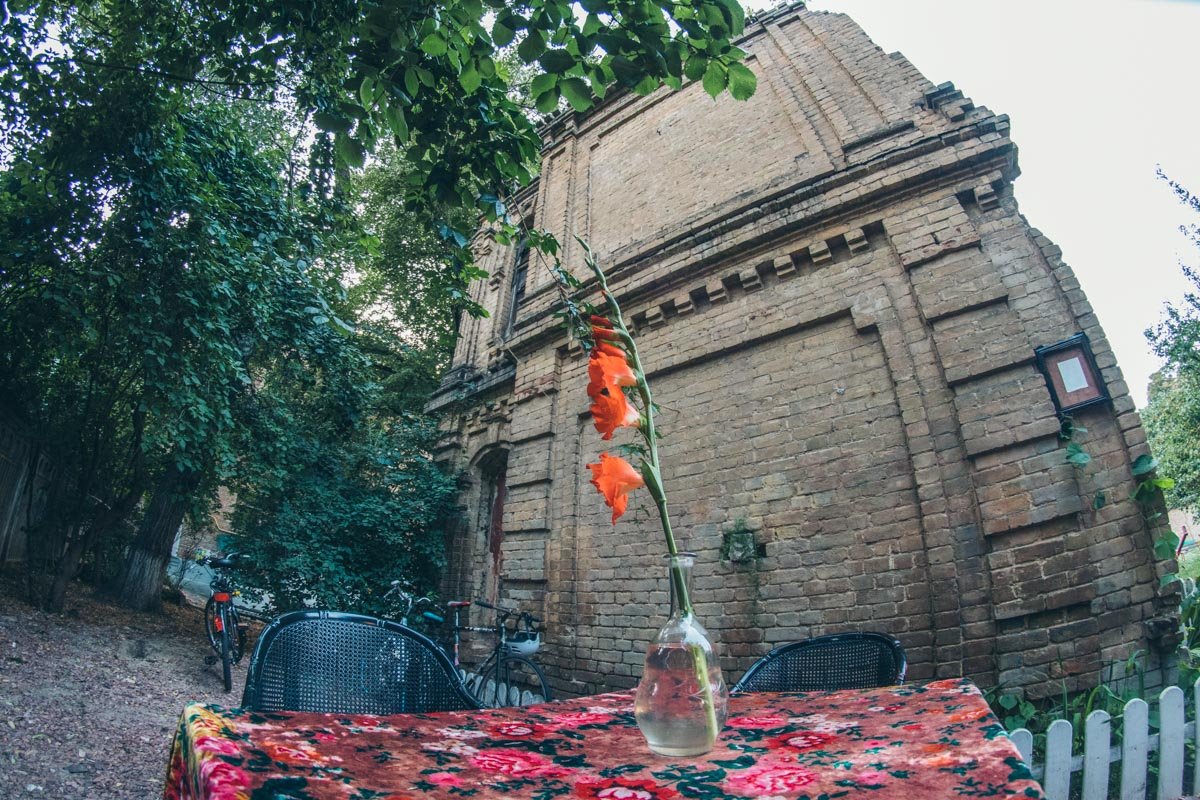 Сколько еще простоит?