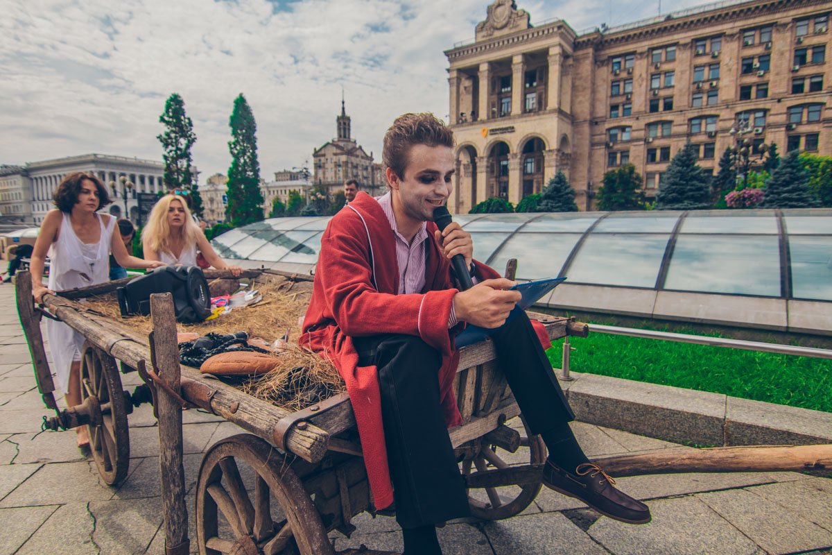 Так актеры увидели нечестного работодателя Так актеры увидели нечестного работодателя