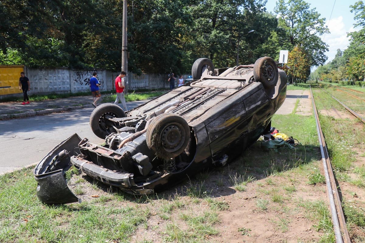 Обстоятельства ДТП выясняются Обстоятельства ДТП выясняются