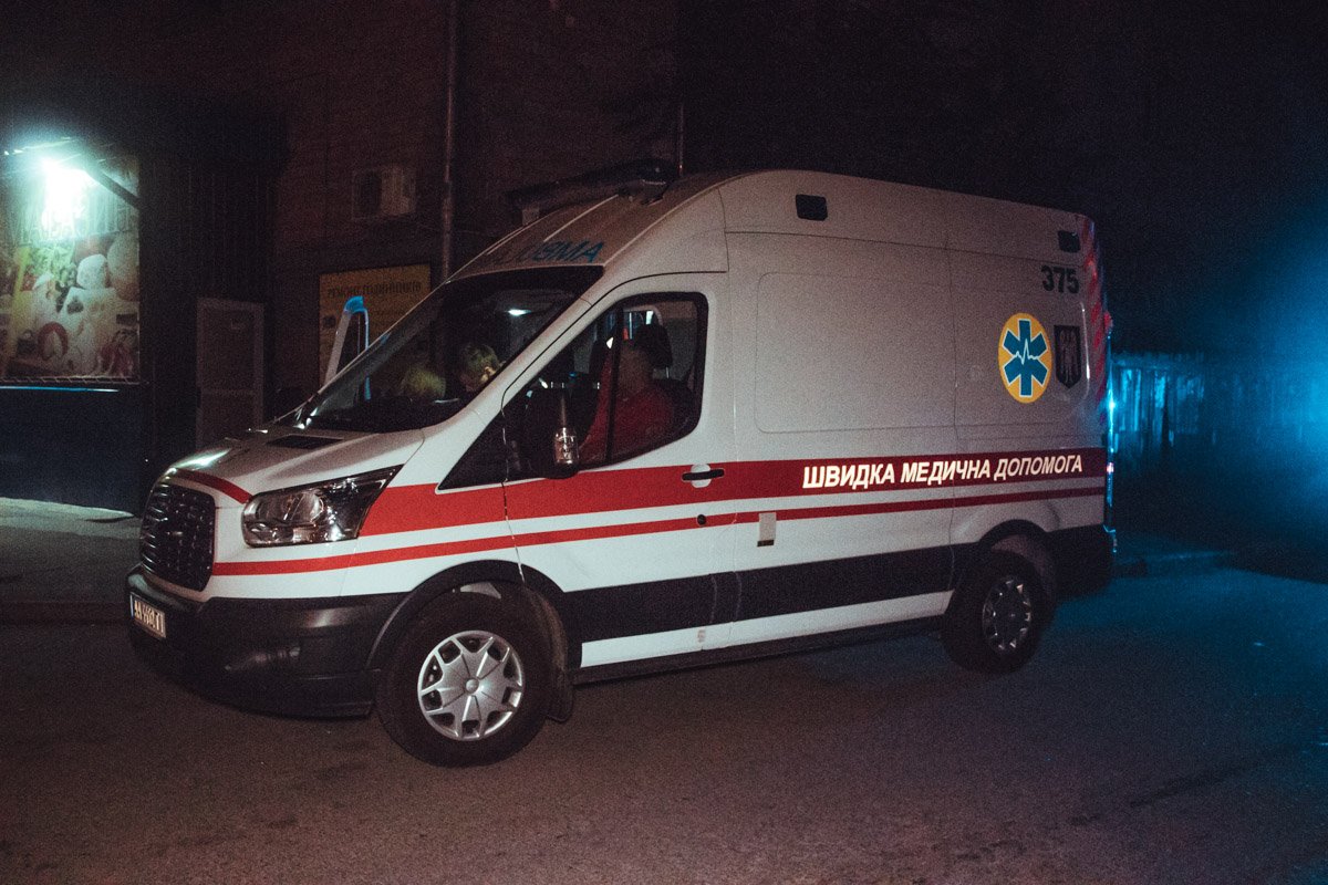 Врачи дали ей успокоительное средство и проверили артериальное давление