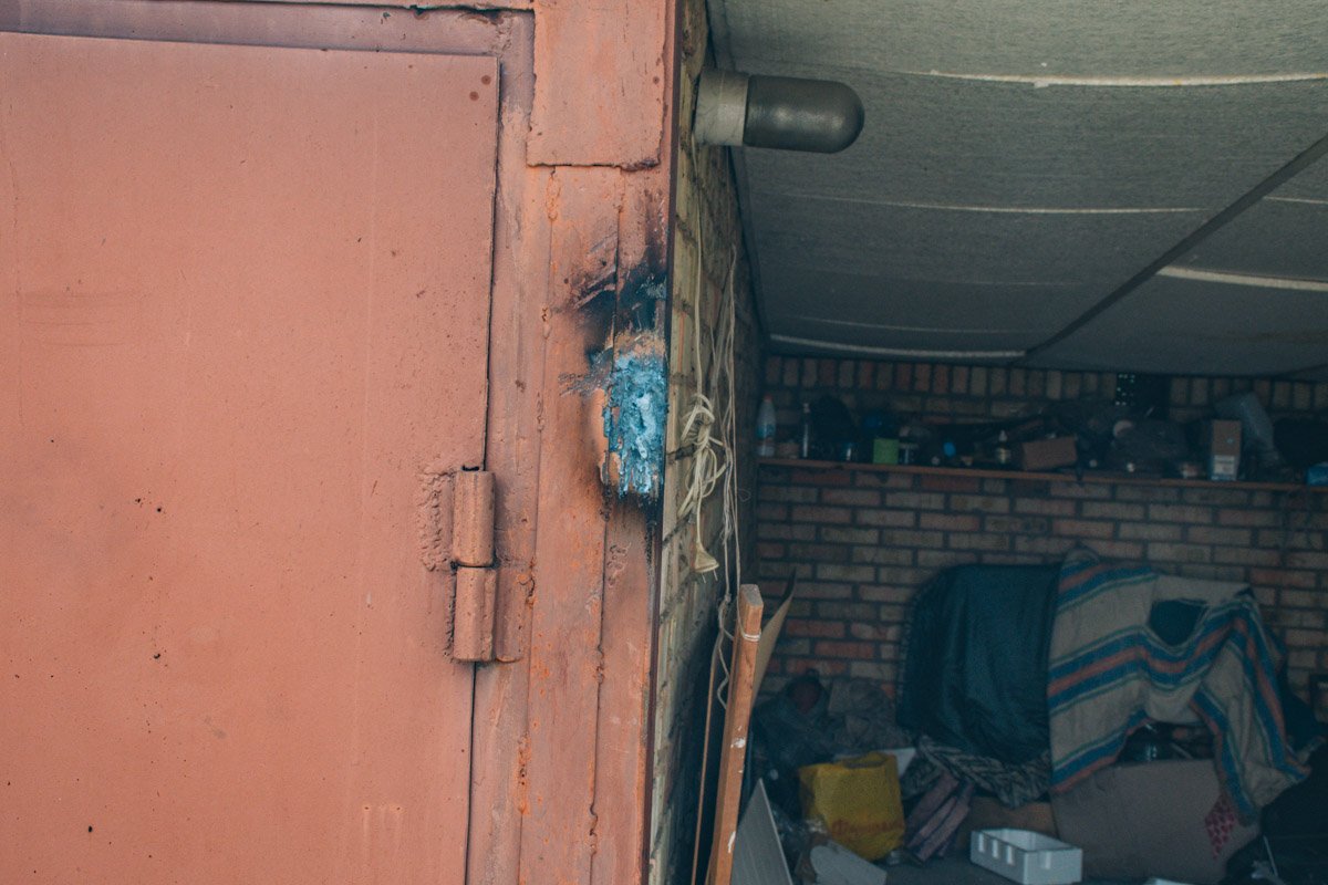 Демонтированные ворота увезли коммунальщики Демонтированные ворота увезли коммунальщики