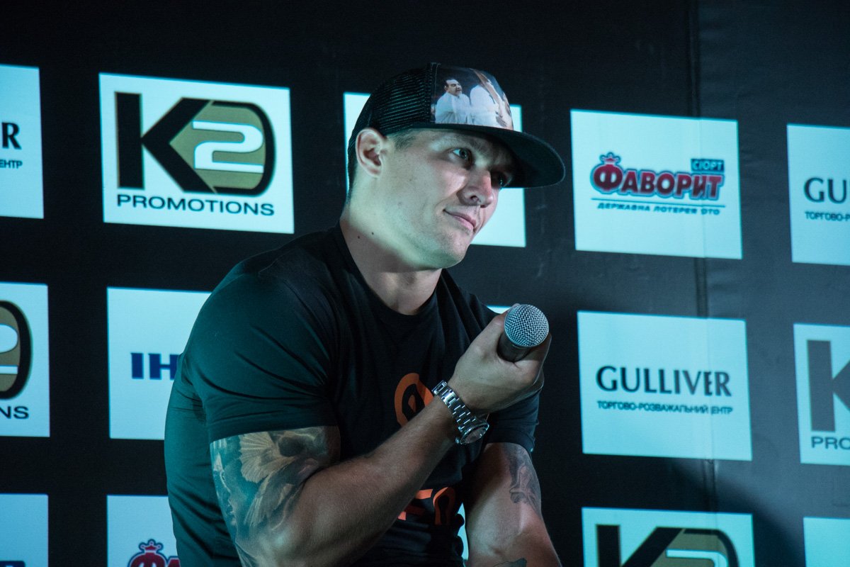 Усик добавил, что ему не нужно звание героя Украины или другие награды