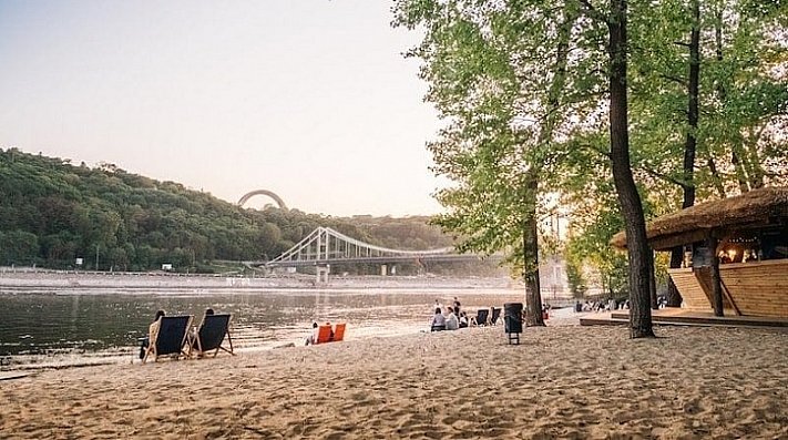 Танцы на песке босиком под звуки джаза — что может быть романтичнее?