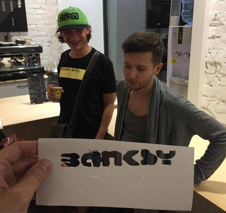 Компания Yabloko ideas studio призналась, что граффити на заправке - это была их PR-акция для заправок TOKA