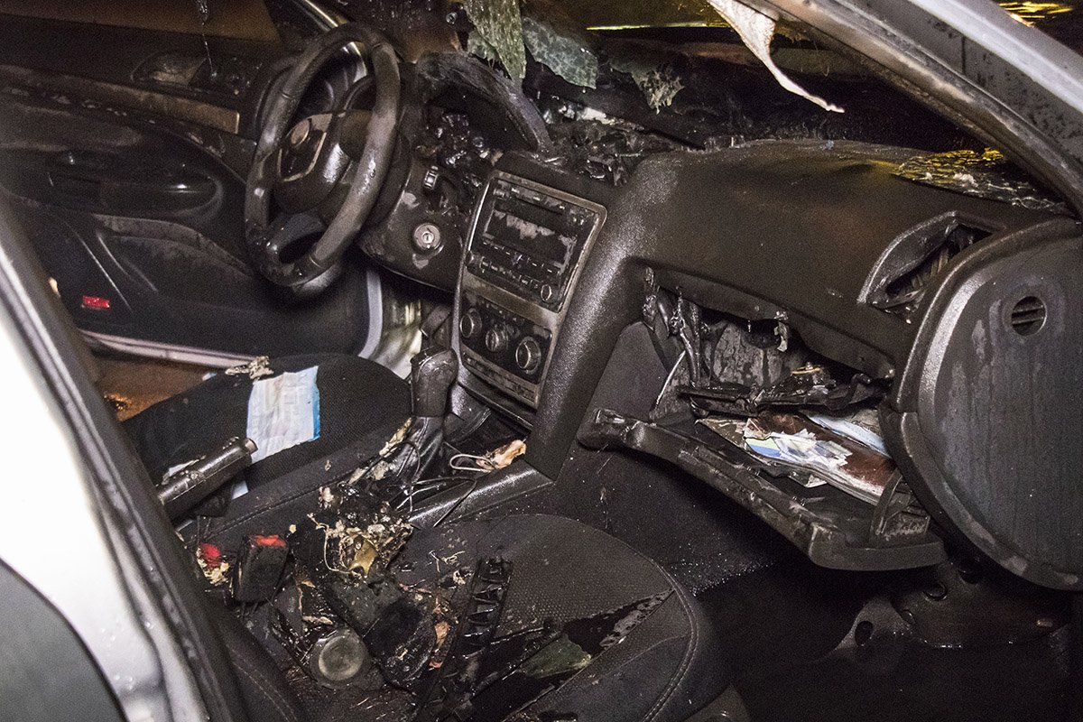 Салон автомобиля испорчен