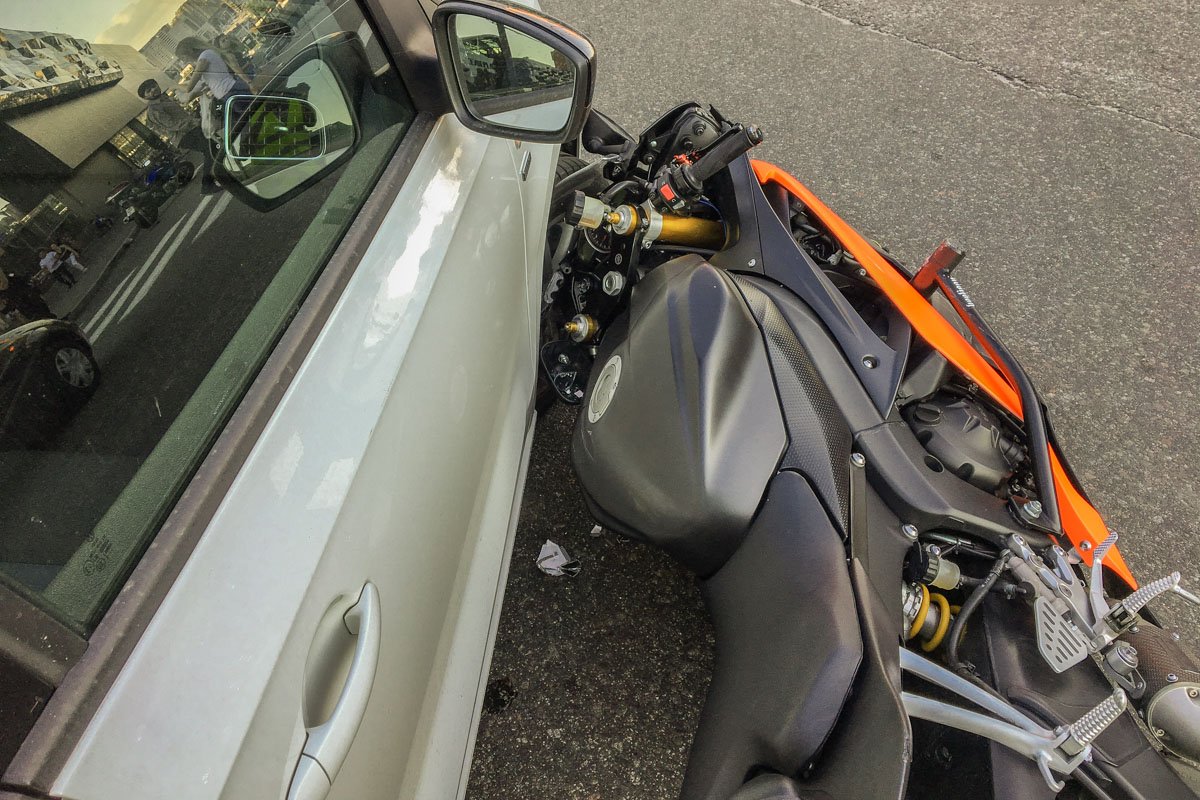 Мотоцикл Yamaha получил серьезные повреждения