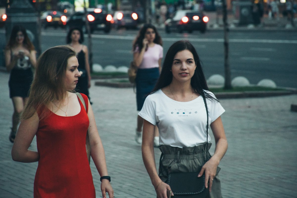 Iady in red Iady in red