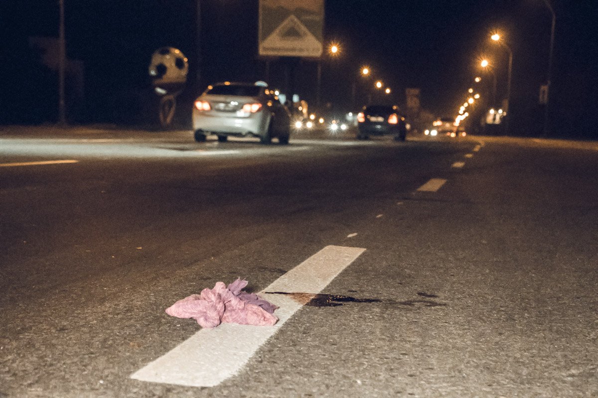 С травмами головы ее госпитализировали С травмами головы ее госпитализировали