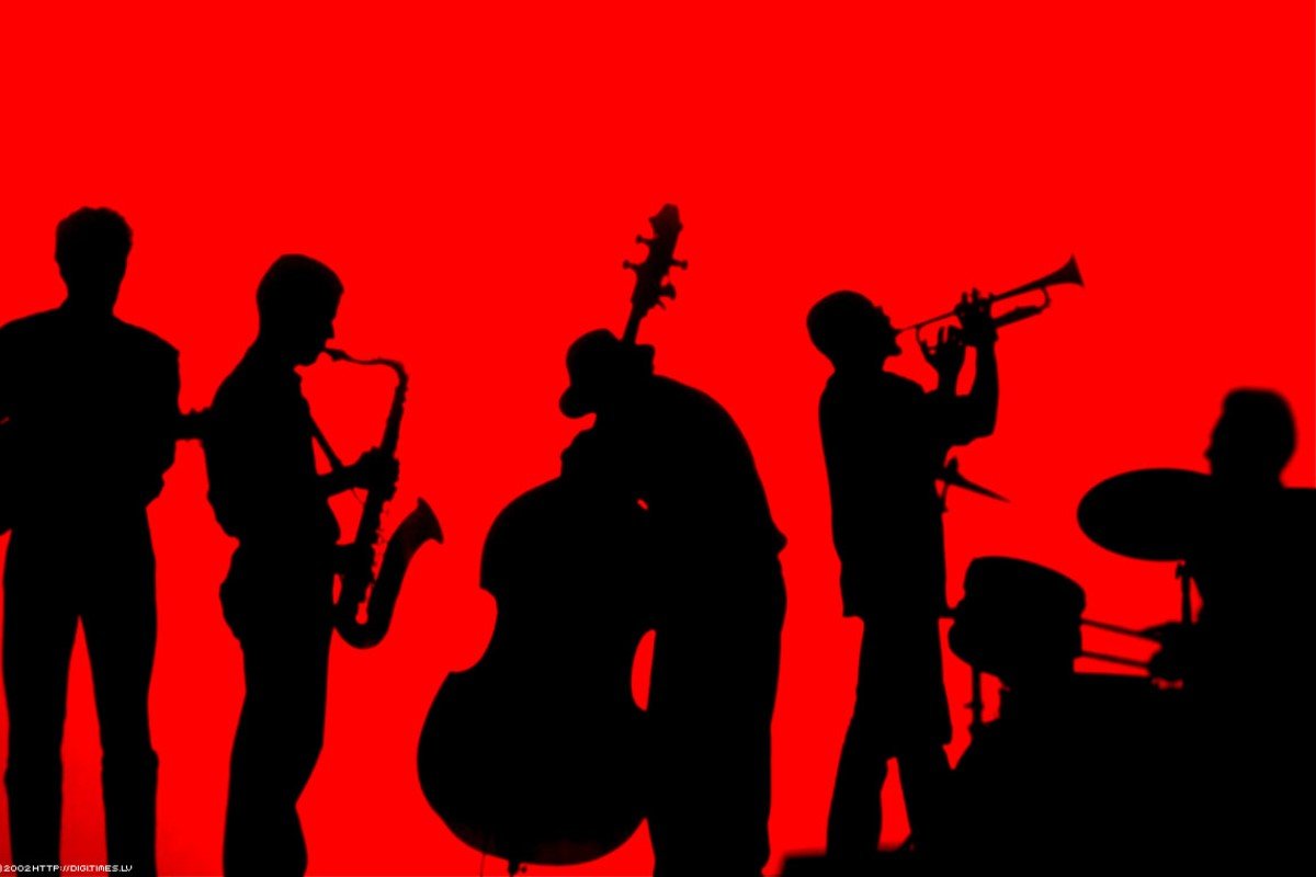 В программе современный взгляд на известные классические и джазовые темы от Моцарта до Жобима В программе современный взгляд на известные классические и джазовые темы от Моцарта до Жобима