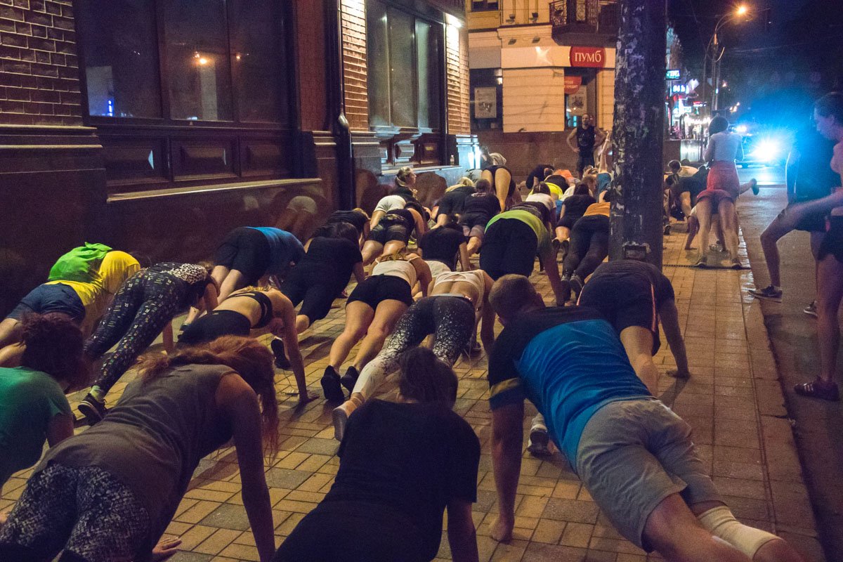 Планка - упражнение не для слабаков! Планка - упражнение не для слабаков!