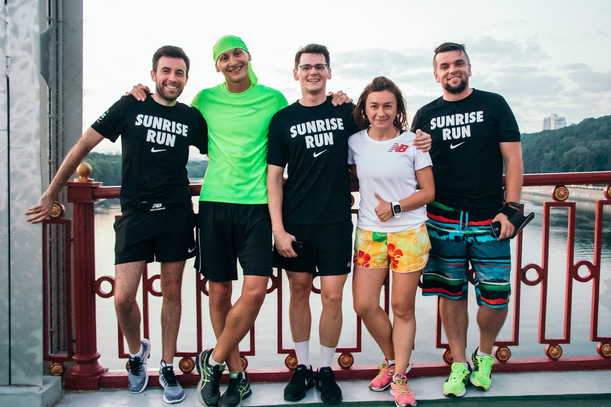 С друзьями - всегда веселей