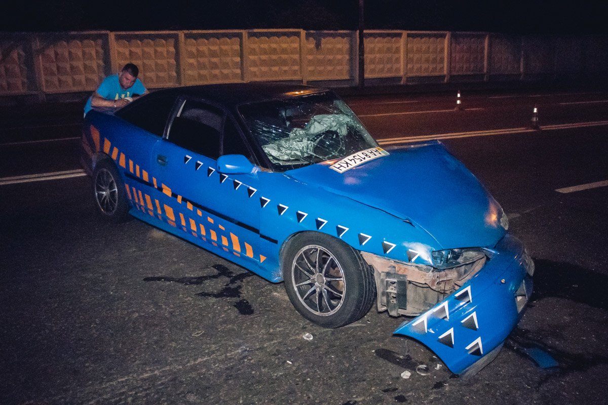 Обе машины получили серьезные повреждения Обе машины получили серьезные повреждения