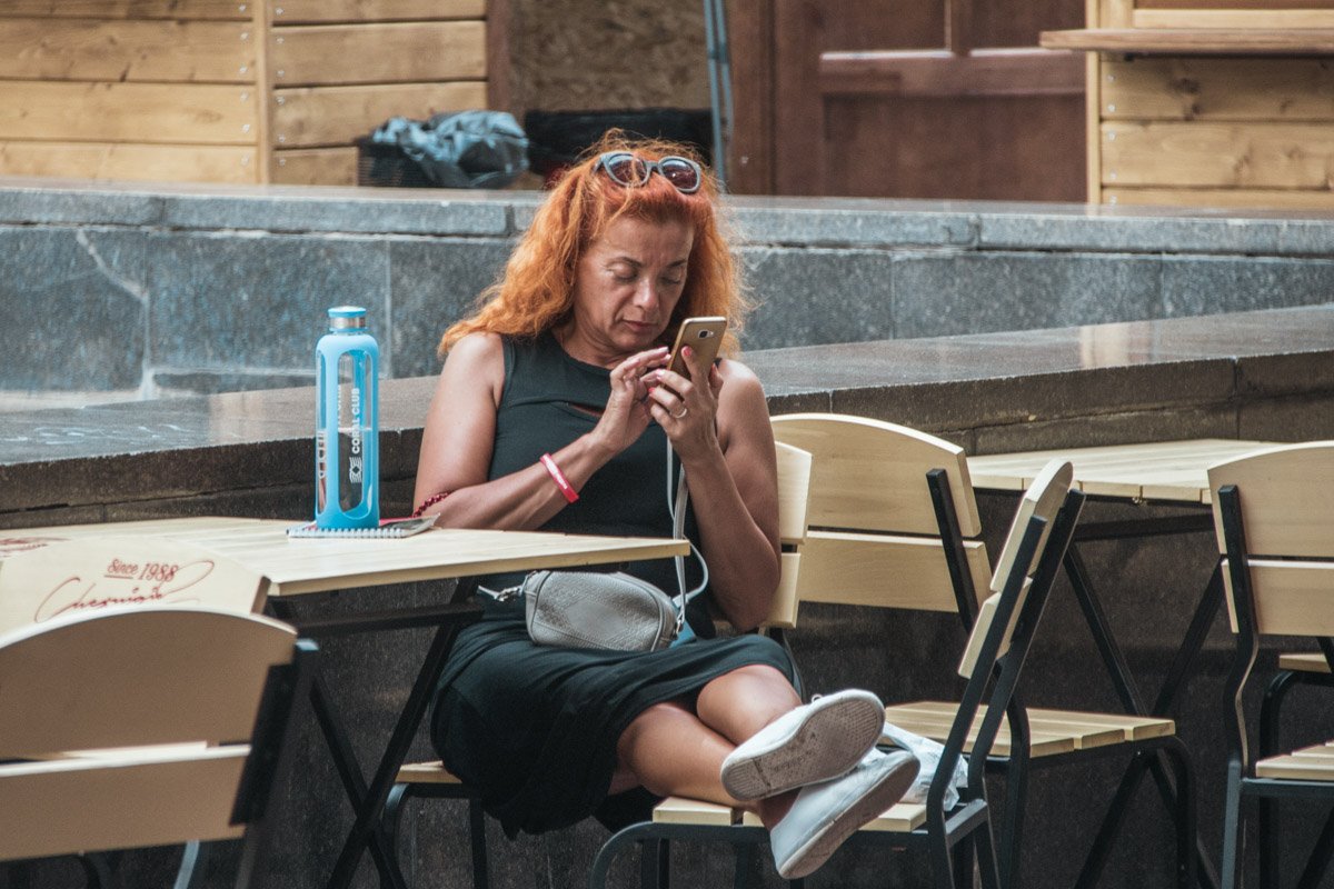 Теперь в центре города можно спокойно отдохнуть от шума, уединиться и вкусно перекусить Теперь в центре города можно спокойно отдохнуть от шума, уединиться и вкусно перекусить