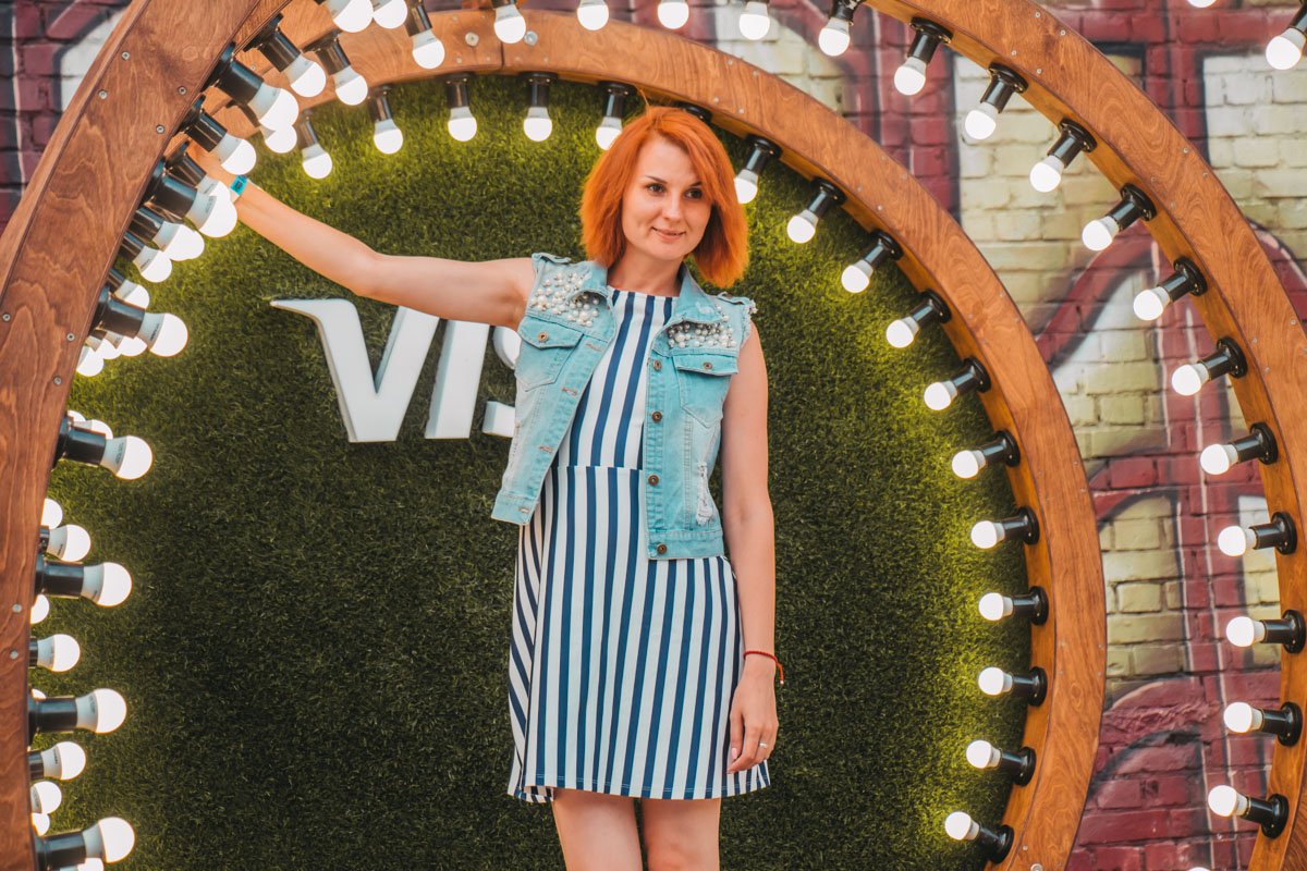 Возле красивых фотозон получаются классные фотографии 