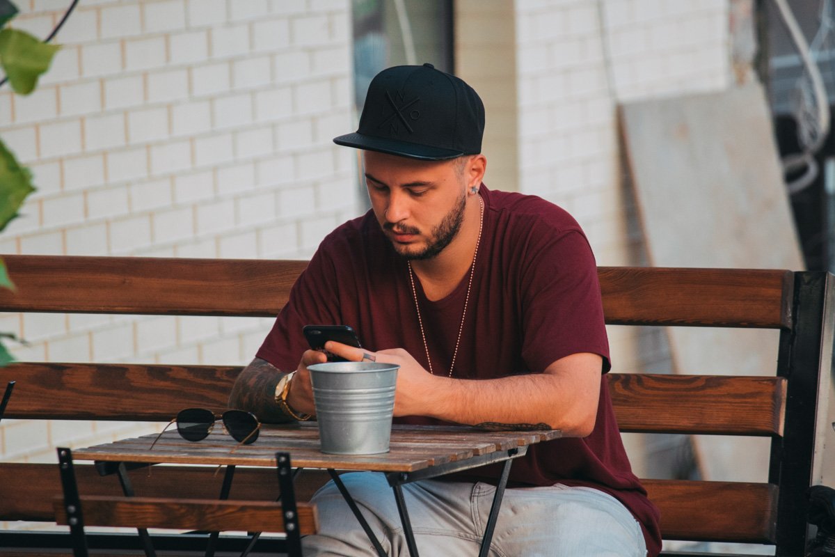 Зуб, как чего серьезный такой?