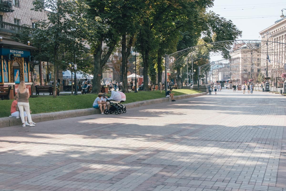 Жители и гости столицы могут заметить, что город уже немного изменился - рекламы стало меньше