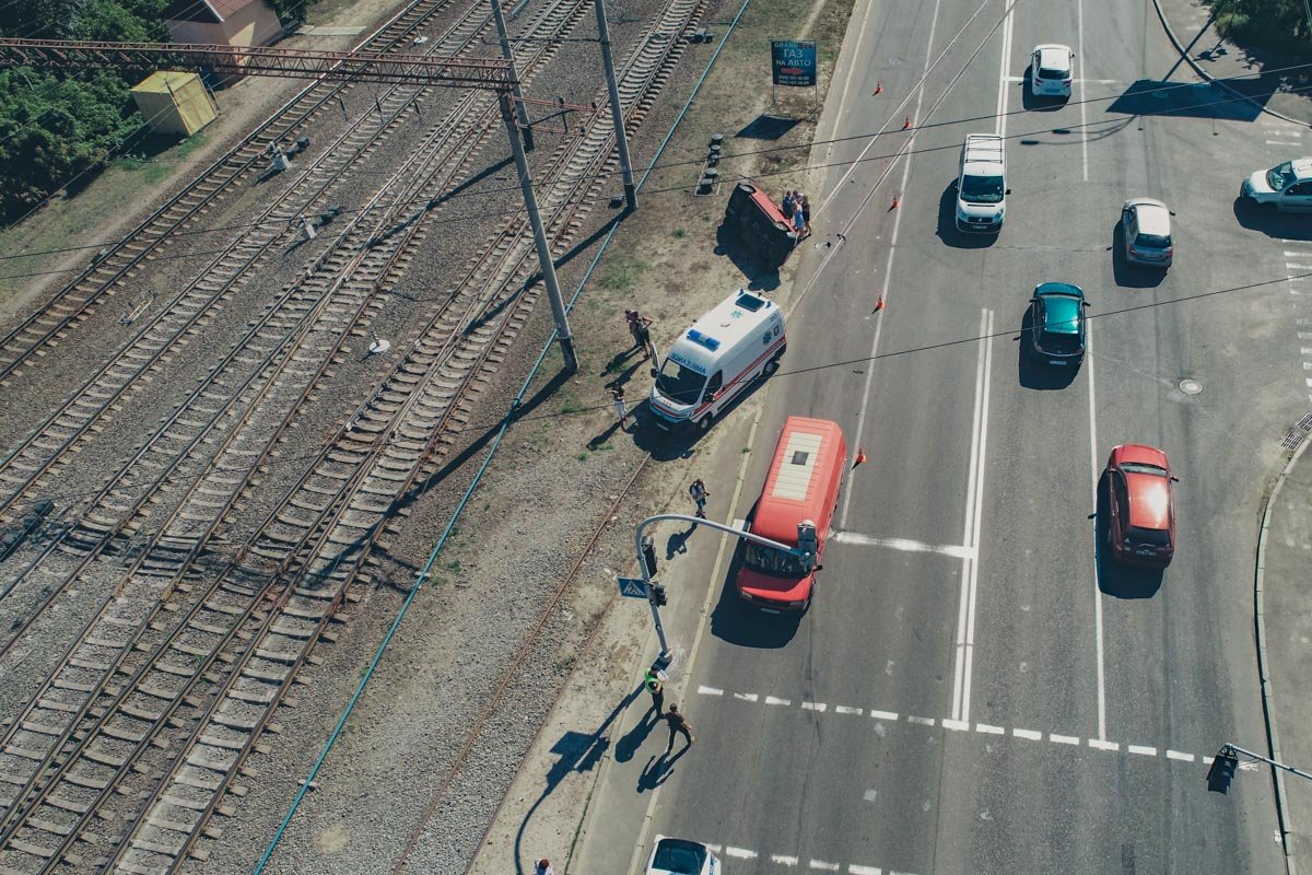 Авария случилась на улице Электриков Авария случилась на улице Электриков