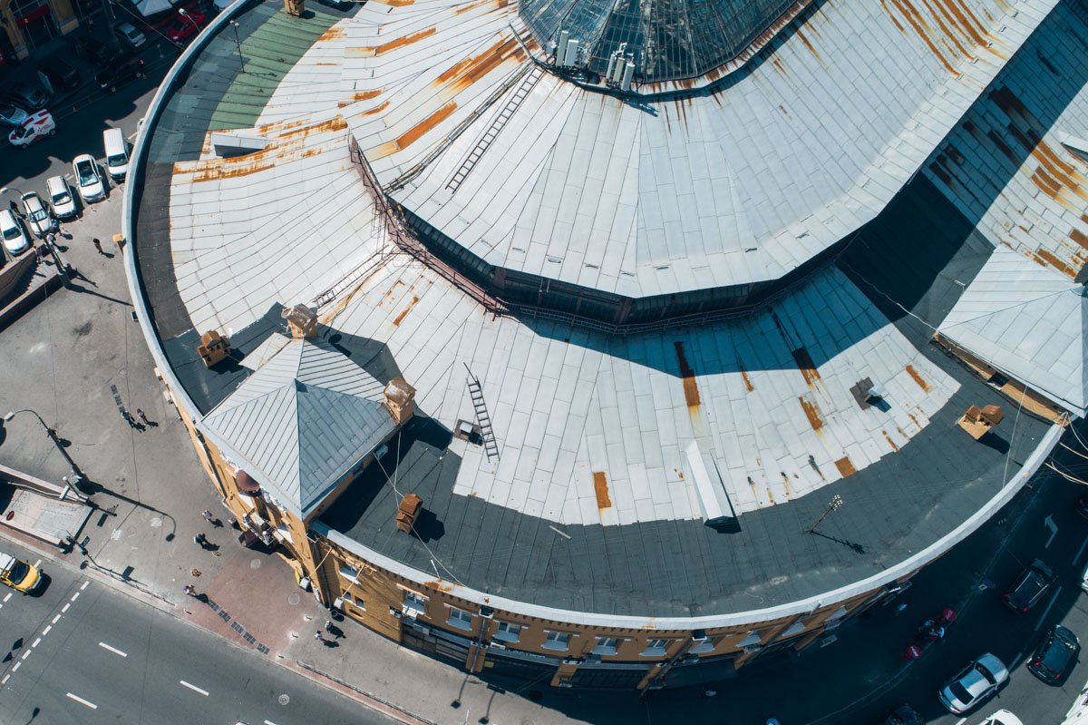 Крыша явно ждет ремонта Крыша явно ждет ремонта