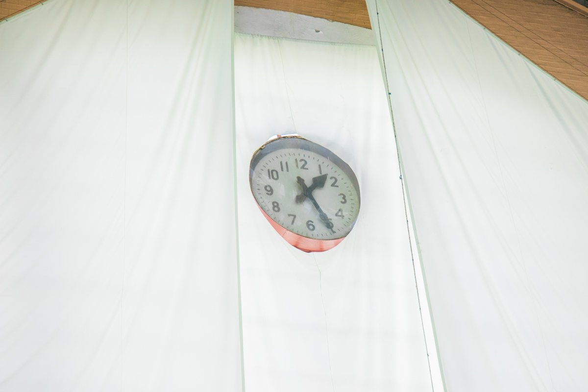 Время не ждет Время не ждетВремя не ждет