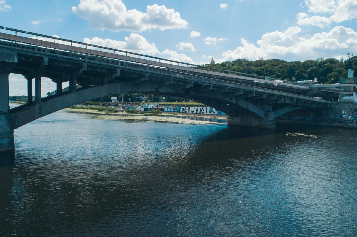 В некоторых местах "цветения" нет 