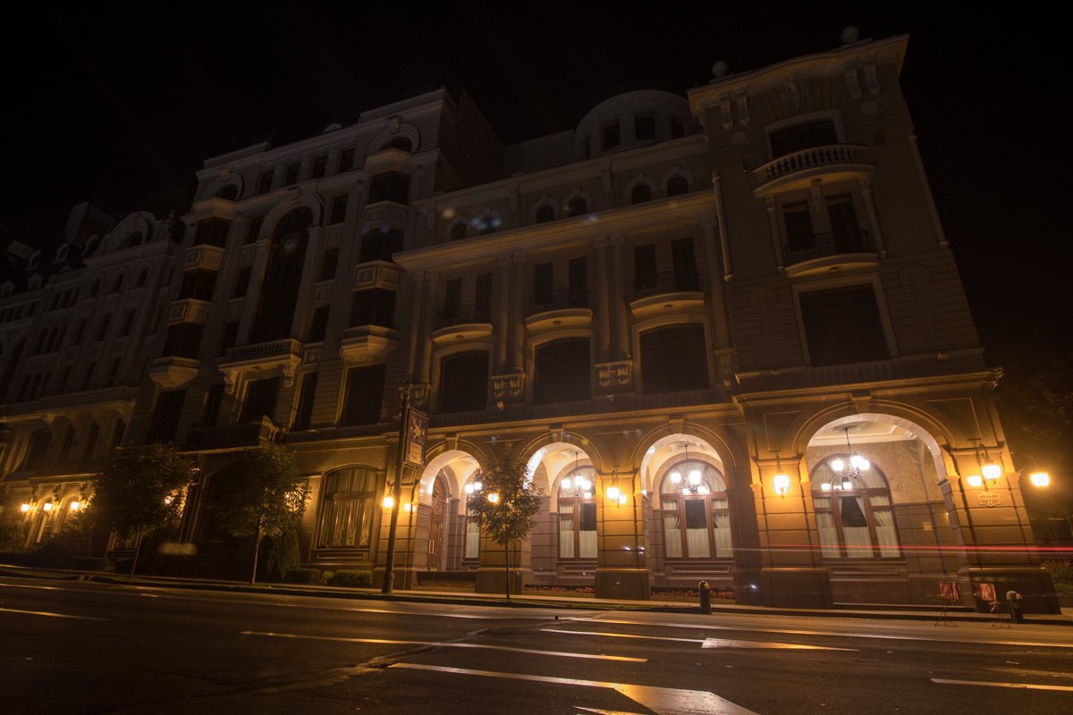 Все окутано безмолвной тишиной