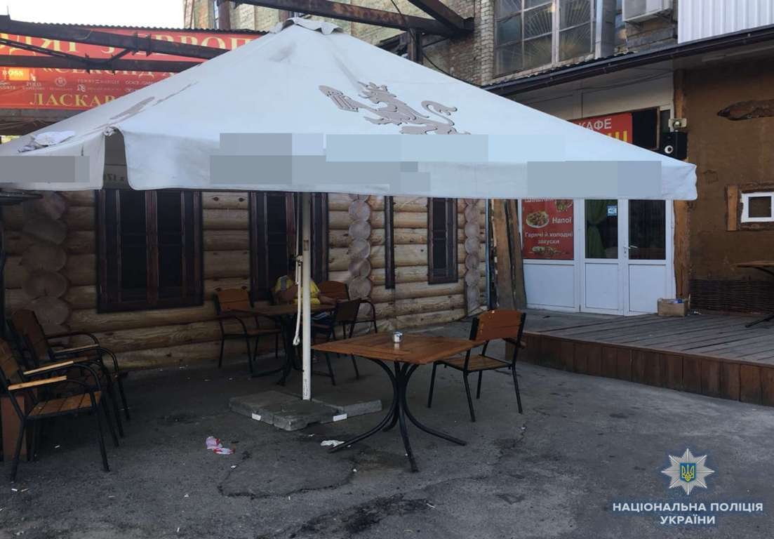 По предварительным данным, шестеро мужчин спровоцировали драку с тремя оппонентами