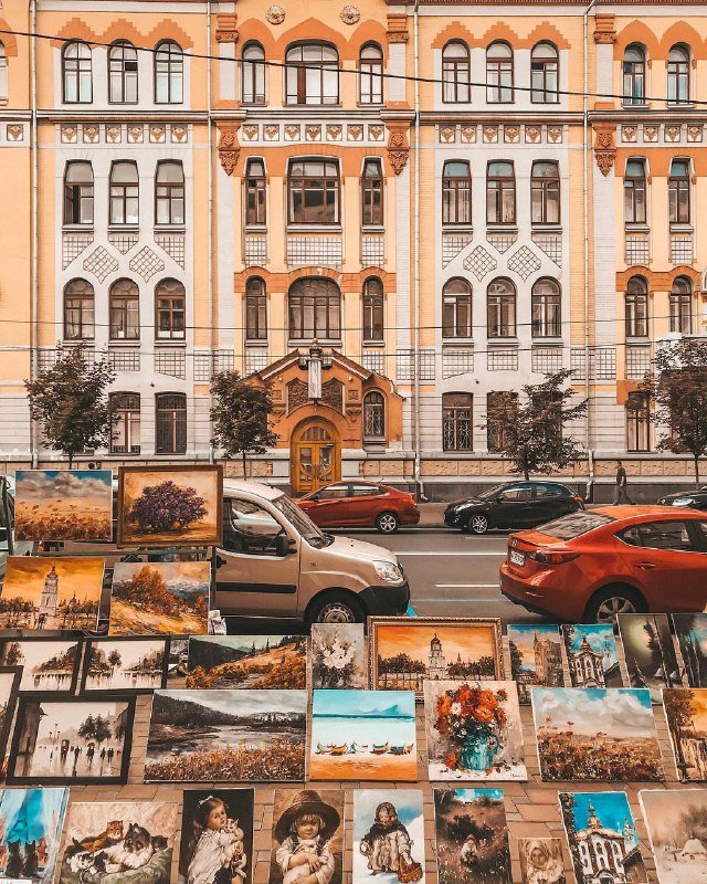 Теплые тона жаркой столицы. Фото @anastasiiaboiko Теплые тона жаркой столицы. Фото @anastasiiaboiko