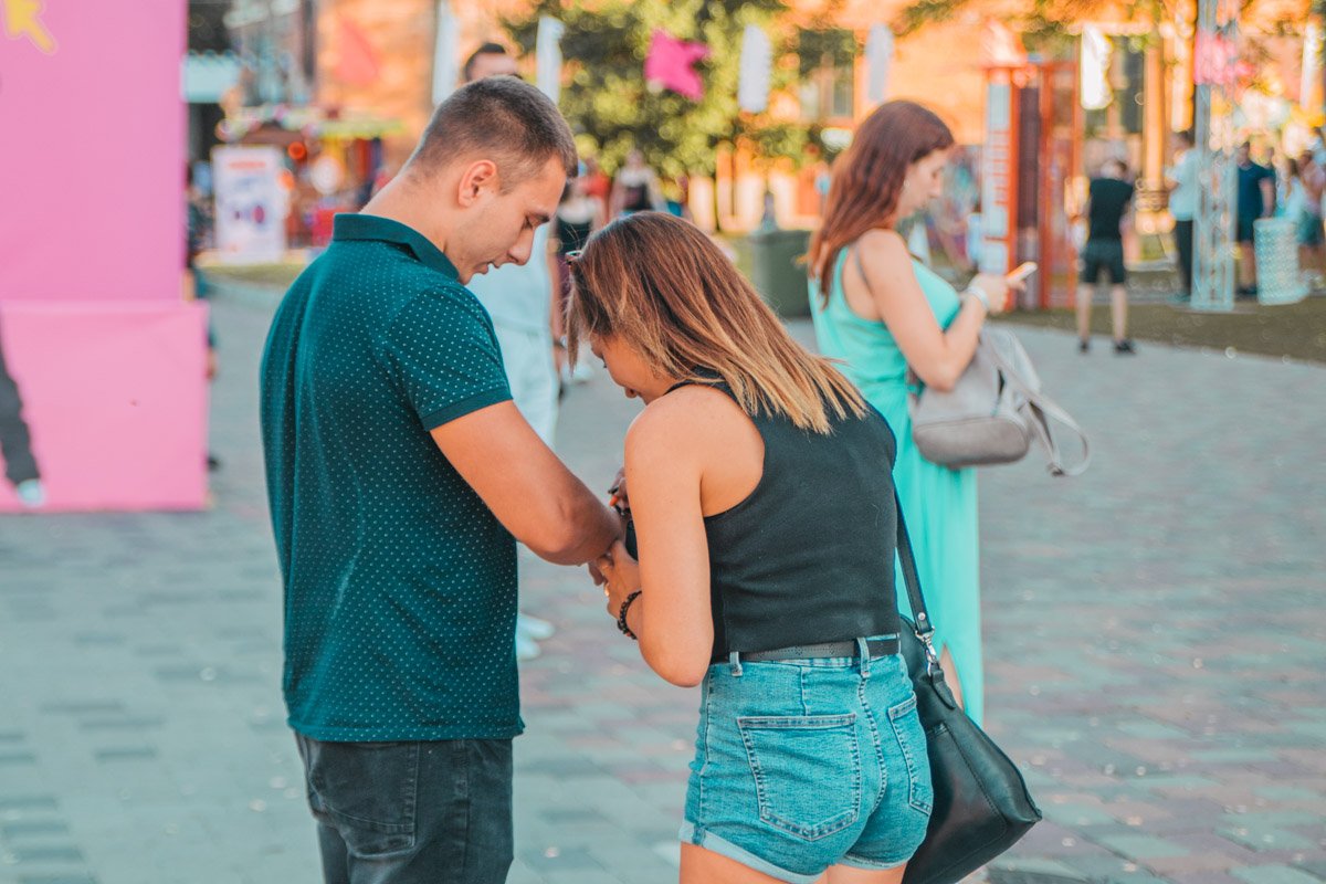 Это наш Сережа и он зря времени не теряет 