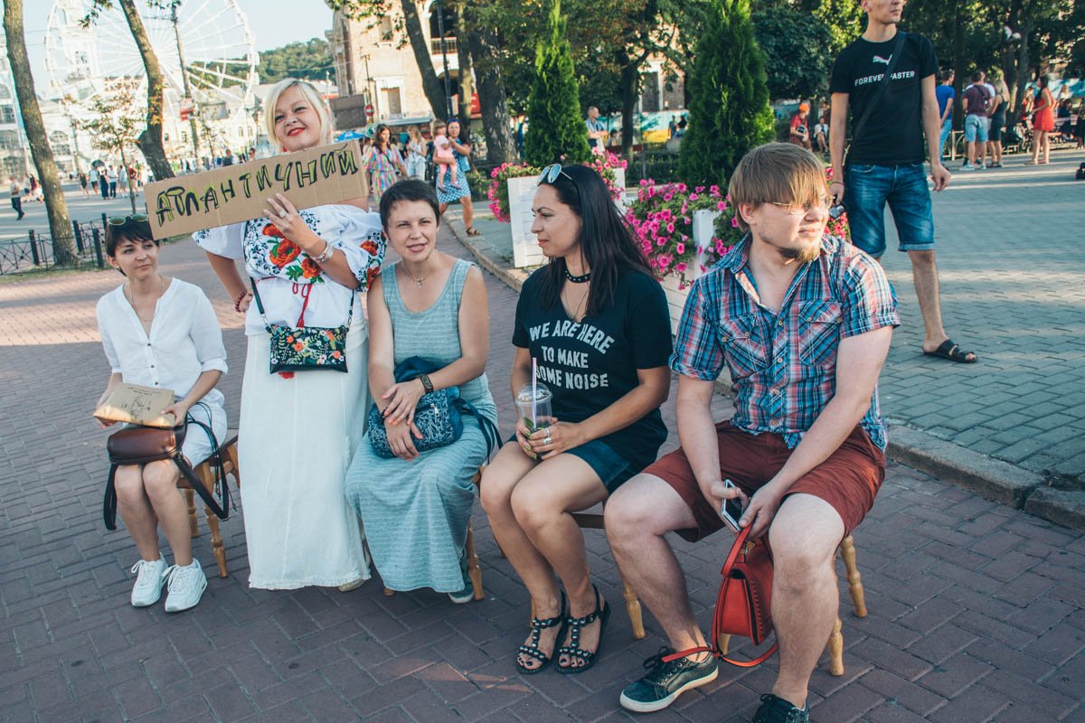 Гости ивента рассказали, что пришли сюда в поддержку идеи Леонида Гости ивента рассказали, что пришли сюда в поддержку идеи Леонида