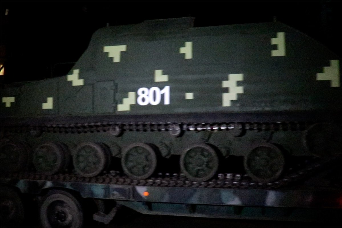 По улице Маршала Рыбалко проехало более 15 единиц разной техники