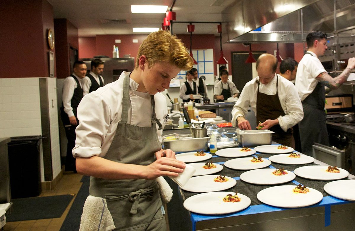 Практический курс для тех, кто мечтает о собственном заведении, и для тех, кто уже «в деле» Практический курс для тех, кто мечтает о собственном заведении, и для тех, кто уже «в деле»