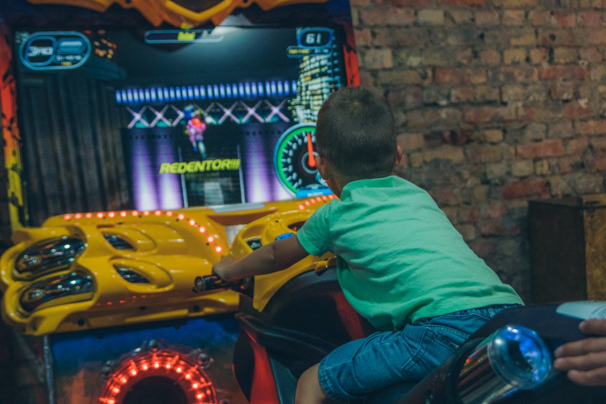 Локацию обустроили и для детей Локацию обустроили и для детей