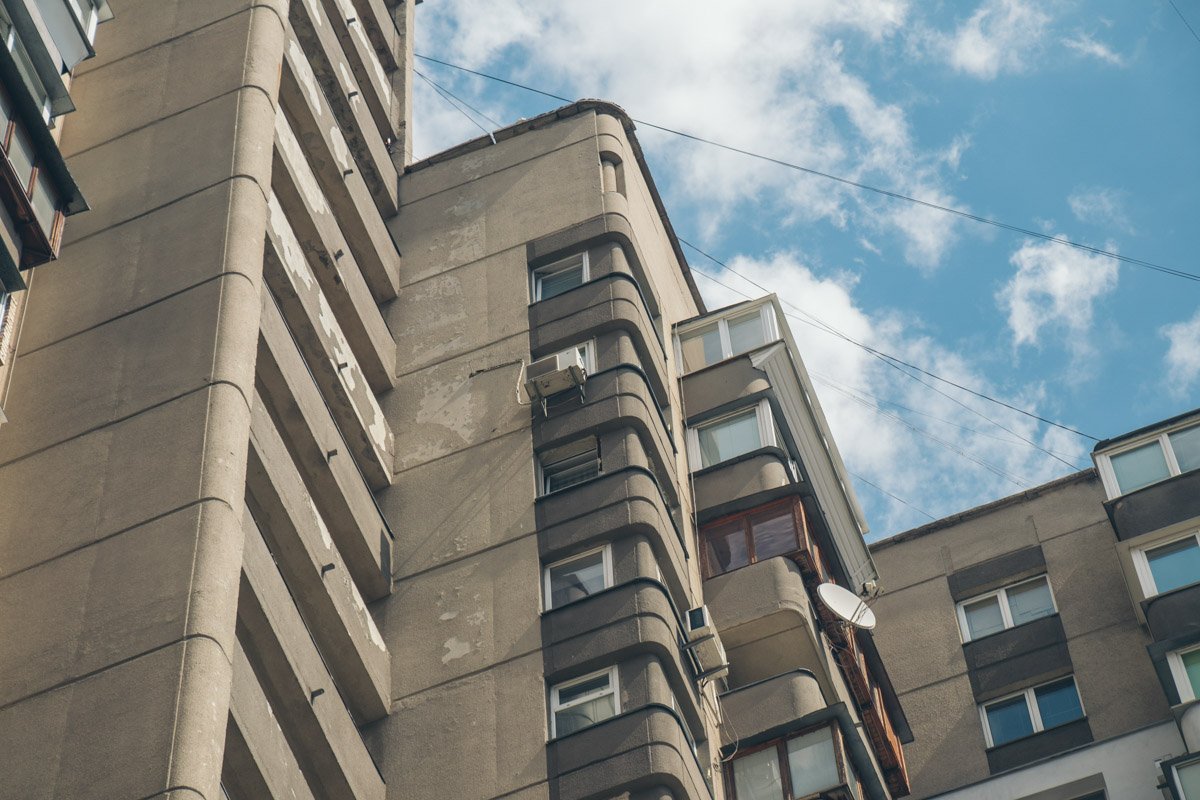 В результате падения пенсионерка получила травмы не совместимые с жизнью