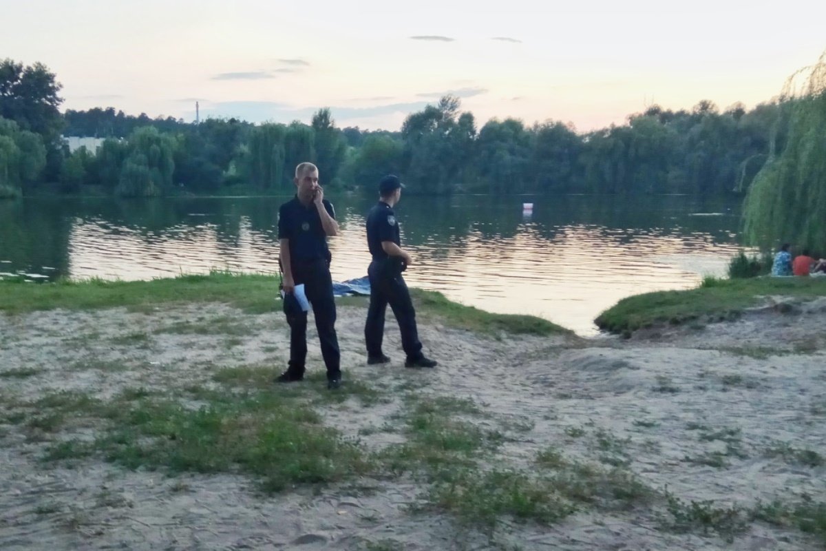 На месте работала "скорая", патрульная полиция и следственно-оперативная группа