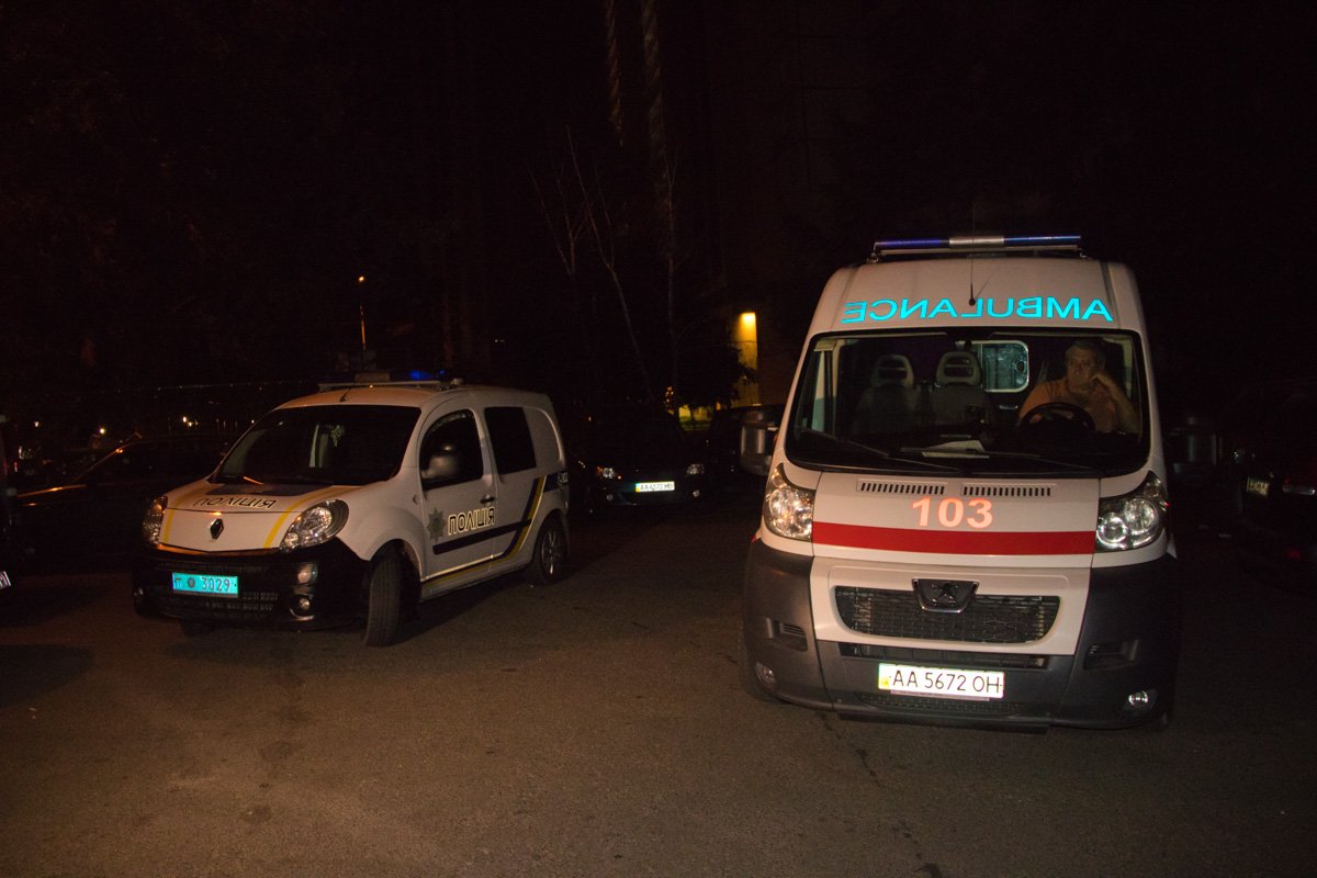 По словам медиков, женщина получила травмы, несовместимые с жизнью По словам медиков, женщина получила травмы, несовместимые с жизнью