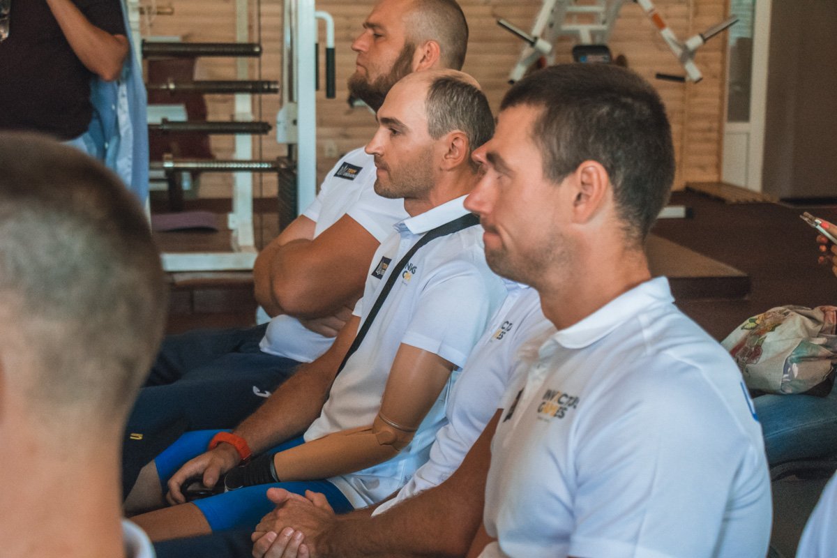 Все они - раненые бойцы, военнослужащие и связанные с ними ветераны Все они - раненые бойцы, военнослужащие и связанные с ними ветераны