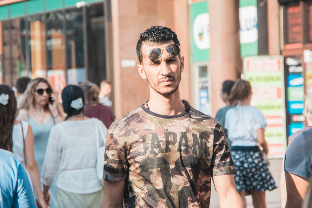 Очки если и снимать с глаз, то далеко убирать не стоит. Вот вам лайфхак! Очки если и снимать с глаз, то далеко убирать не стоит. Вот вам лайфхак!