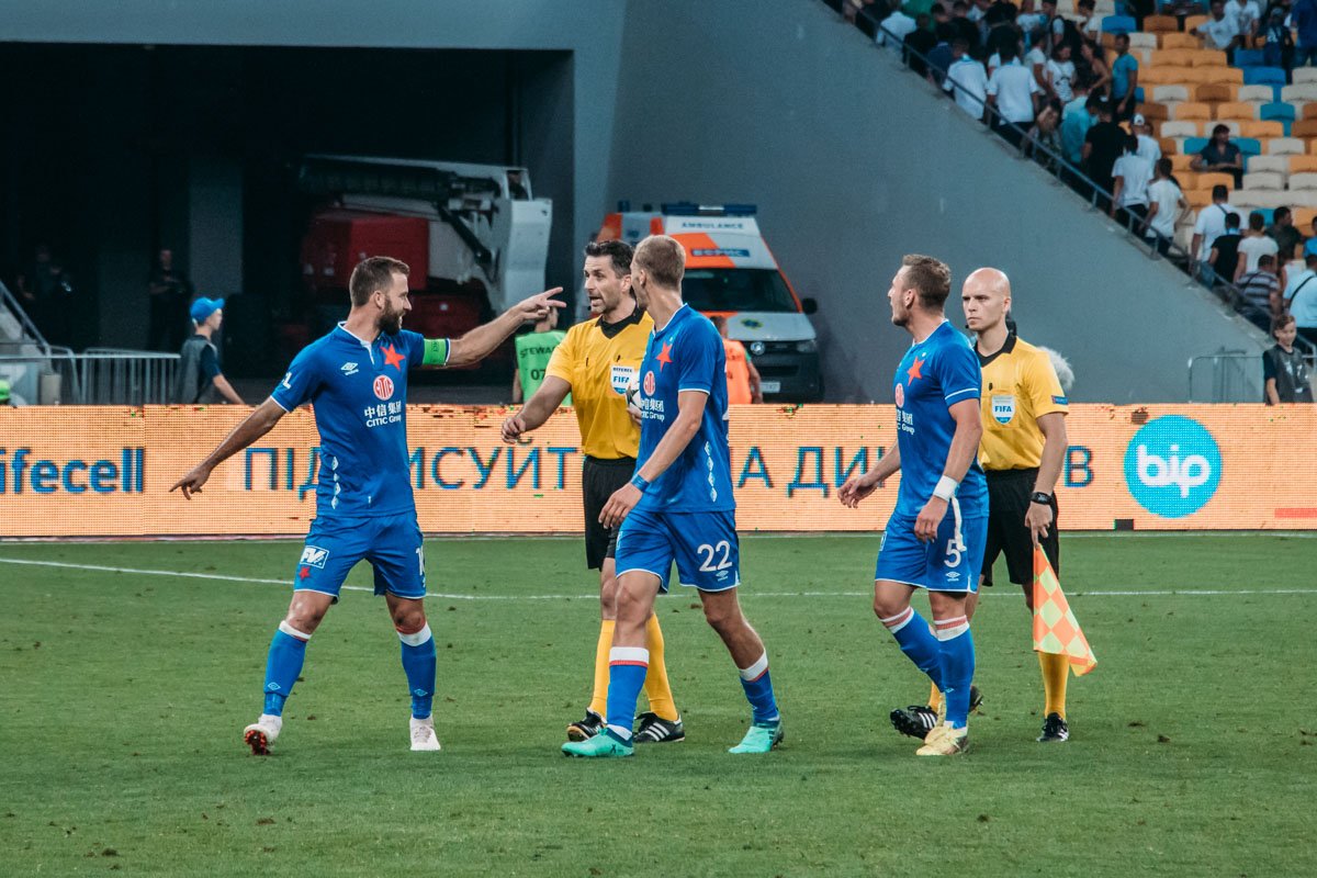 В матче было много спорных моментов