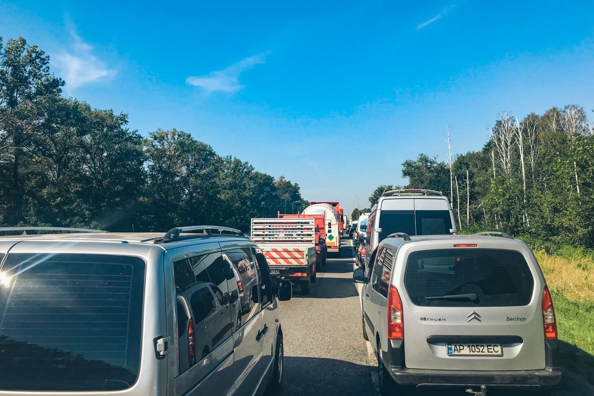 ДТП спровоцировало пробку