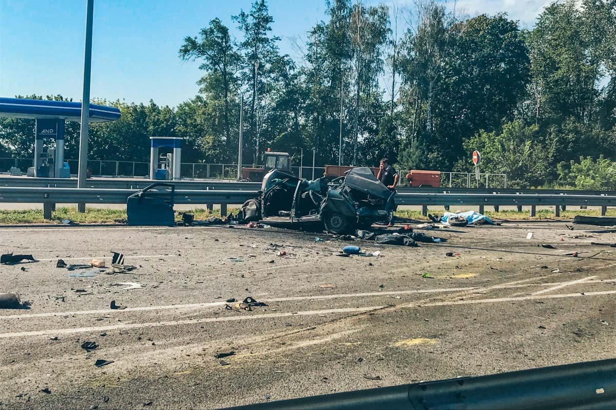 Погибшие - водитель ВАЗа и его пассажир 