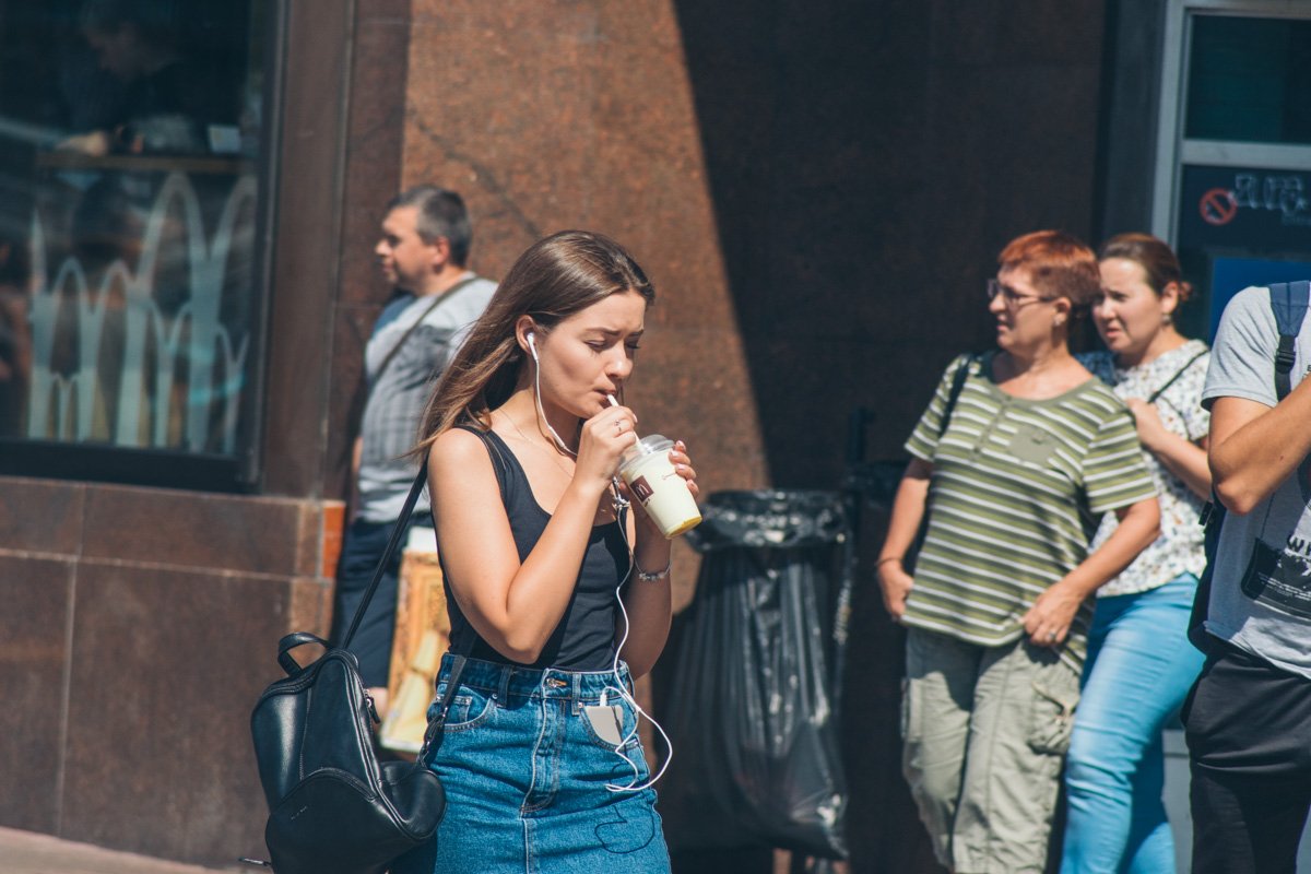Летом можно питаться только милкшейком со льдом Летом можно питаться только милкшейком со льдом