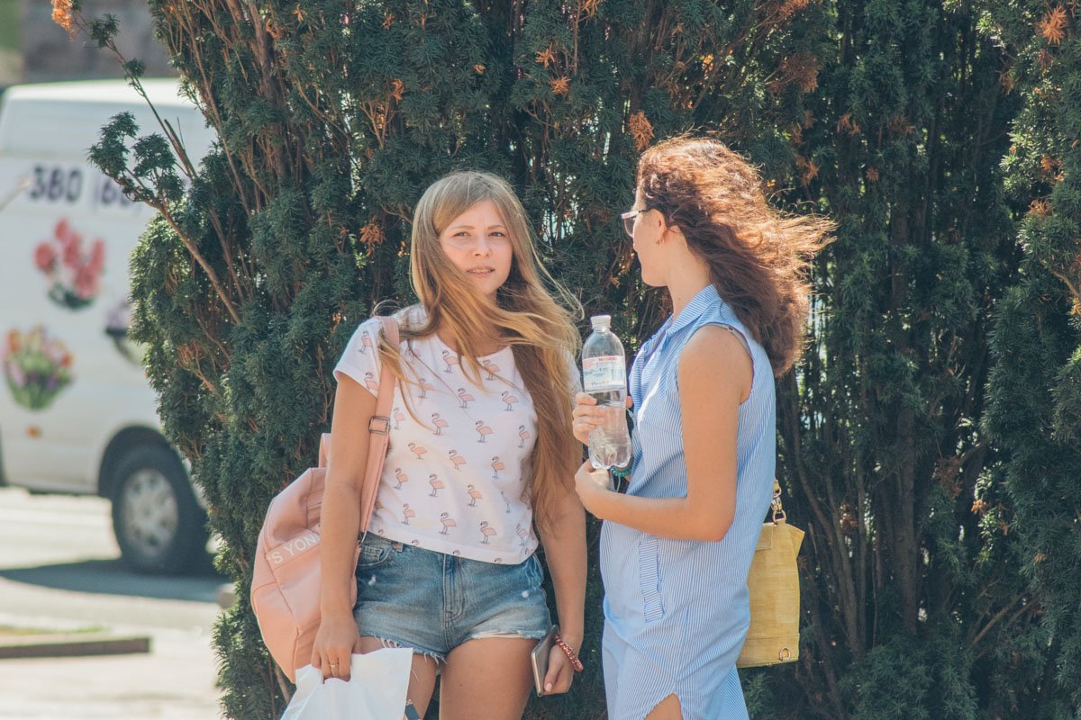 Сегодня самый жаркий день и поэтому я выбрала самые короткие шорты Сегодня самый жаркий день и поэтому я выбрала самые короткие шорты